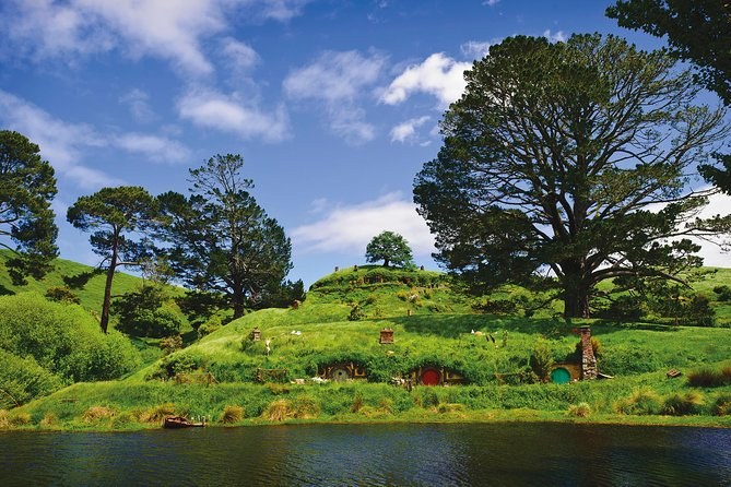 Hobbiton Movie Set Signature Day Tour From Auckland